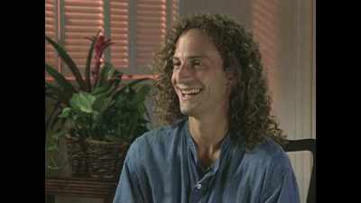 TV HOST 2: I would like
you to demonstrate - Listening to Kenny G