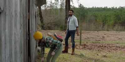 Tweakers and ghosts. Anything
else I need to know about? - Cabin Girl