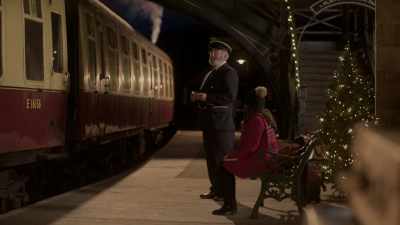 Twelve minutes, - A Very British Christmas