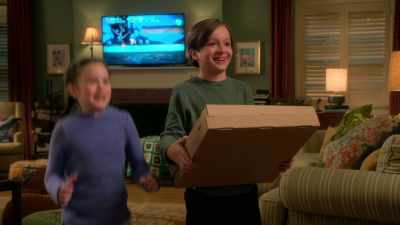 Twenty pizzas? You're
the best mama ever! - Best Foot Forward