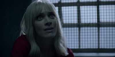 Twenty-two minutes
since you left Arkham - Batwoman