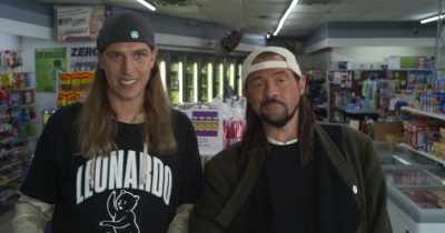 - Twice.
- [scoffs] - Clerks III