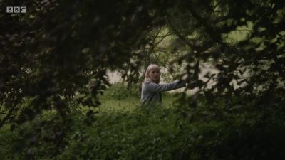 TWIGS SNAP Please, I know you're there. - Requiem