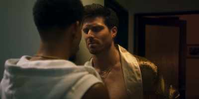 ♪ Twisting all my emotions
Like we'’re doing gymnastics♪ - My Fake Boyfriend