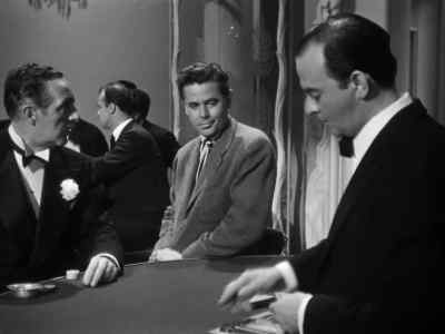 - Two chips.
- 1,000 pesos, sir. - Gilda