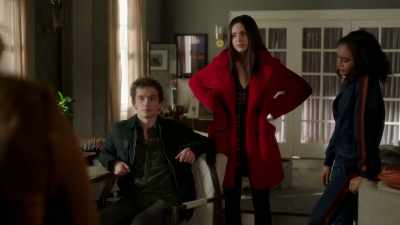 Two days ago, you all were
100 percent convinced - Pretty Little Liars: The Perfectionists