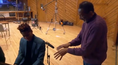- Two five of each key. - Ron Carter: Finding the Right Notes