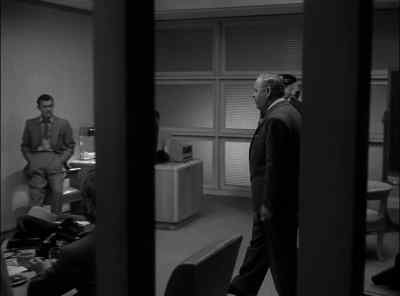Two hundred
and fifty people, - The Big Clock