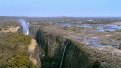 Two months later
and the waters have receded. - In the Footsteps of Elephant
