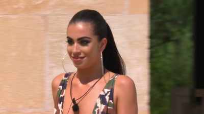 Two new faces arrived
on the scene. - Love Island