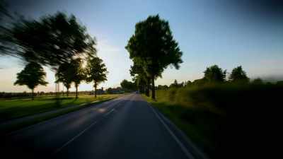 TWO PASSING MOTORISTS
WERE GOING DOWN THE ROAD - The 93 Victims of Samuel Little