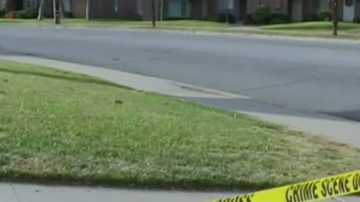 - Two plainclothes narcotics
officers get the call - FBI TRUE