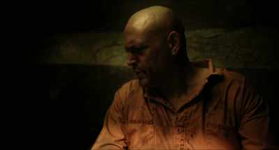 - Two that really matter.
- You have a wife? - Brawl in Cell Block 99