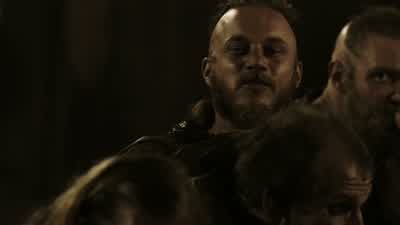 Two thousand pounds in gold and silver. - Vikings