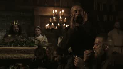 Two thousand pounds in weight. - Vikings