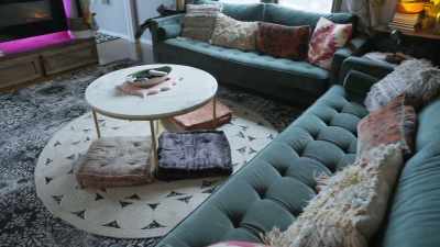 [Ty] And I love, like,
the nostalgic throwback stuff - Down Home Fab