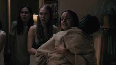 - Tye, put the knife down.
- -Rain. - House of Chains