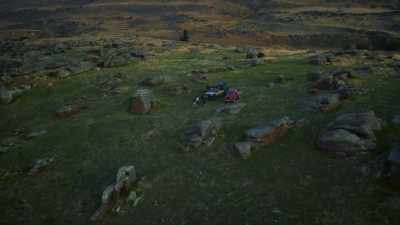 [Tyler] Guys, this is
textbook Wolf Creek Murder. - Gold Rush: Parker's Trail