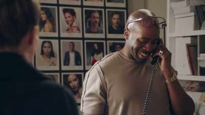 Tyler, it's your benefactor. - The Bold Type