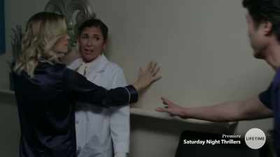 (Tyler)
Michelle, Michelle, look at me. - Stalked by My Doctor: A Sleepwalker's Nightmare