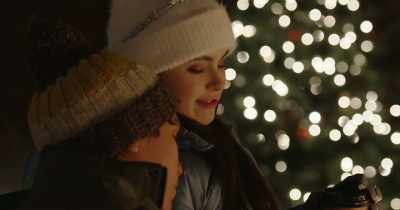 Tyler, no. If he catches you,
I'll never get to see you again, - The Republic of Sarah