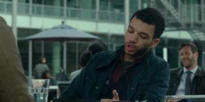 Tyler, please, two cappuccinos. - Jurassic World: Dominion