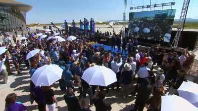 Typisk Virgin Galactic,
typisk Richard Branson. - Space Titans: Musk, Bezos, Branson