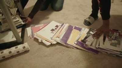 TYSHA: [grunts] So... this is
everything he's been receivin'. - Algiers, America