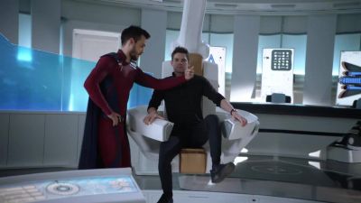 Ugh. Ahh! - Supergirl