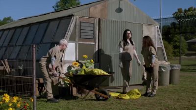 - Ugh, how much longer?
- We got about a half hour left. - Orange Is the New Black