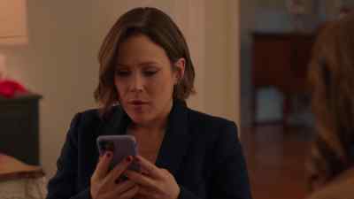 Uh, a text from Jaqueline,
the network was thrilled - Santa Tell Me