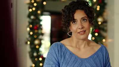 - Uh, anyways! It is not true! - Mom's Christmas Boyfriend