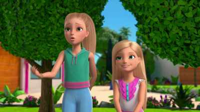 -Uh...
-[Chelsea chuckling nervously] - Barbie: A Touch of Magic