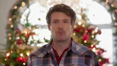Uh... Cool. Oh,
Beatrice, guess what? - Believe in Christmas
