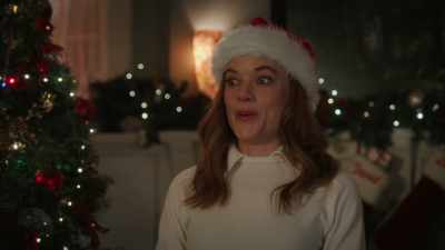 Uh, David, Emily,
Max, baby Miles, - Zoey's Extraordinary Christmas