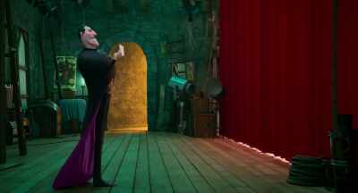 Uh, dearest family, friends... - Hotel Transylvania: Transformania