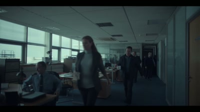 Uh, Detective Garda
Uba, a word with your boss. - Clean Sweep