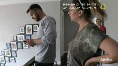 Uh, do you want me
to go check, or..? - Chris Watts: Confessions of a Killer