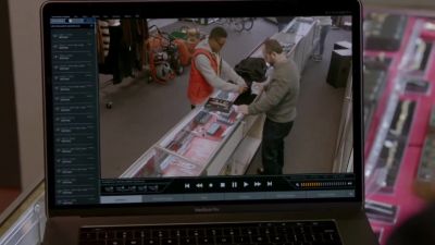 - Uh, does that look like
Griffin to you? - Chicago P.D.