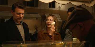 Uh, du-- duo ci-- cioccolato, per favore. - La Dolce Villa