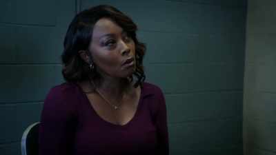 Uh, excuse me, um, I'll be
right back. - Tyler Perry's The Oval
