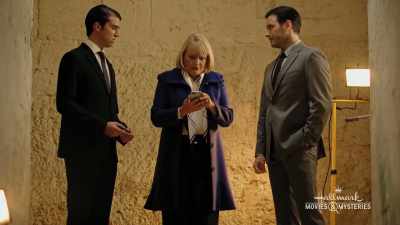 Uh, gentlemen,
I need to get back. - To Catch a Spy