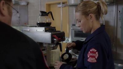 Uh, got a favor to ask. - Chicago Fire