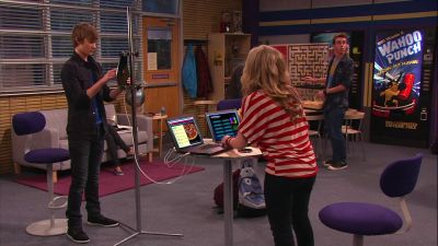 -Uh, hey, everyone,
I, uh, I just - iCarly