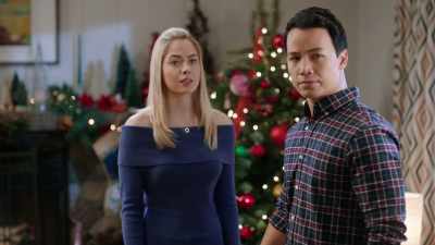Uh, hey guys.
Dinner sure smells delicious. - Season's Greetings from Cherry Lane