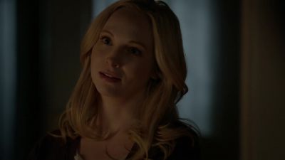 Uh, hey. - The Vampire Diaries