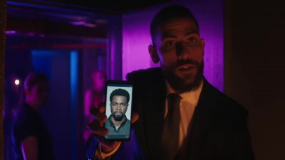 Uh, hi. Sorry to interrupt.
FBI. Do you know this guy? - FBI