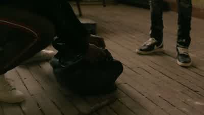 Uh-huh. - The Chi