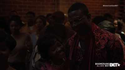 ♪ Uh-huh, yeah ♪ - American Soul