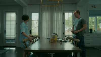 Uh, I also have breakfast here,
if it's easier. - Paper Girls